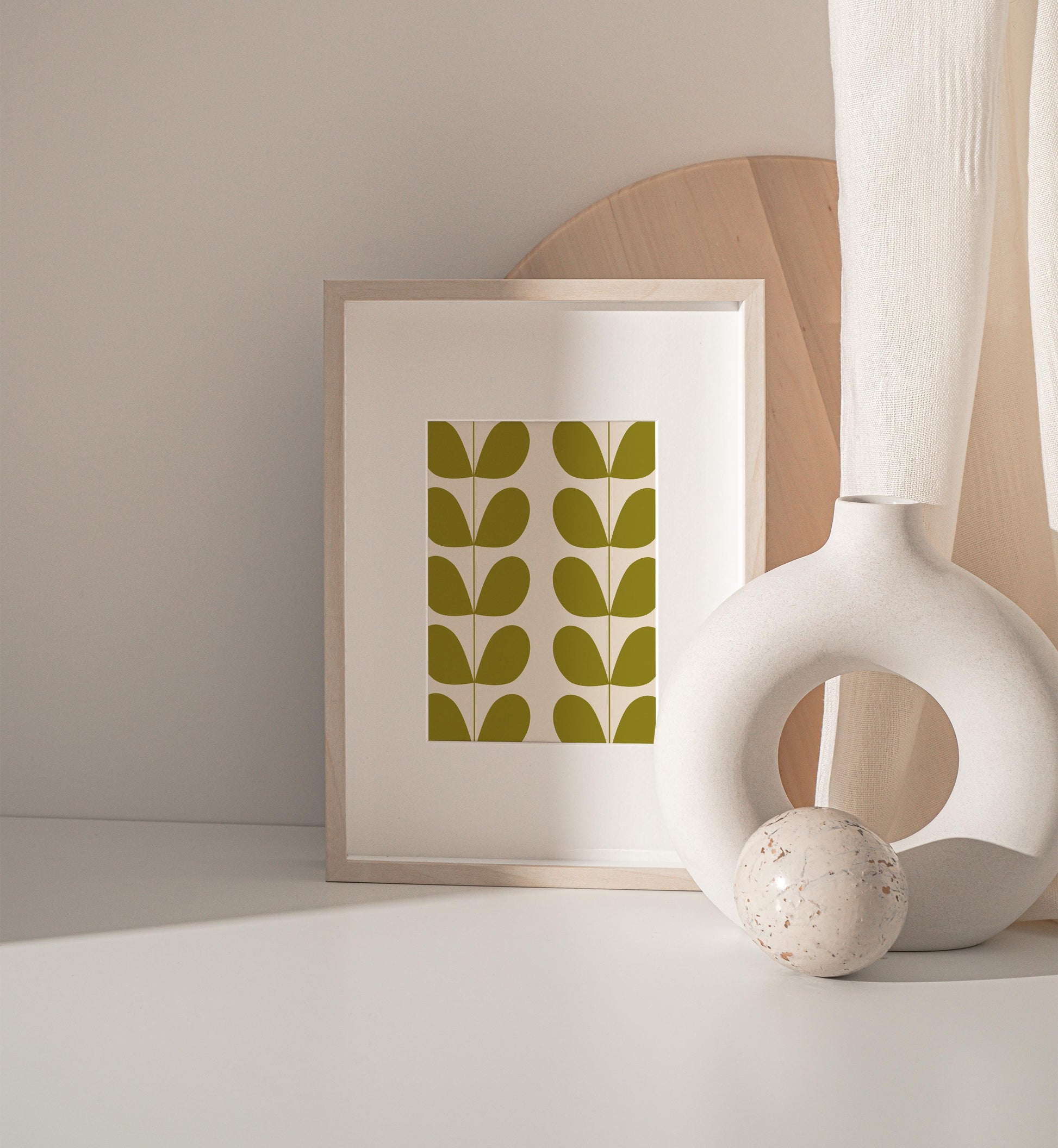 Minimalist Leaf Print in a Scandinavian Style